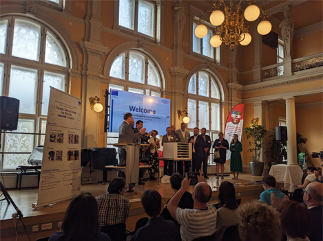 Das Projekt Talking Tactile Books (TaTaBooks) wurde der Öffentlichkeit präsentiert